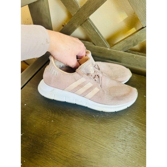 Women’s adidas swift run sneakers size 7 - Picture 3 of 5